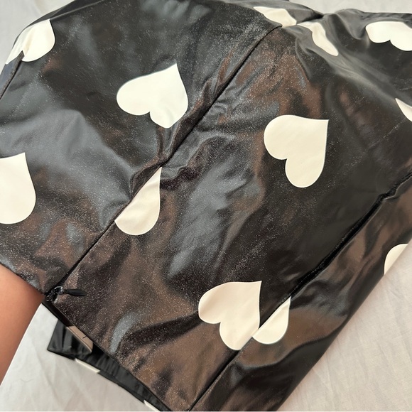 Black Hearts Mini Skirt - Picture 4 of 4